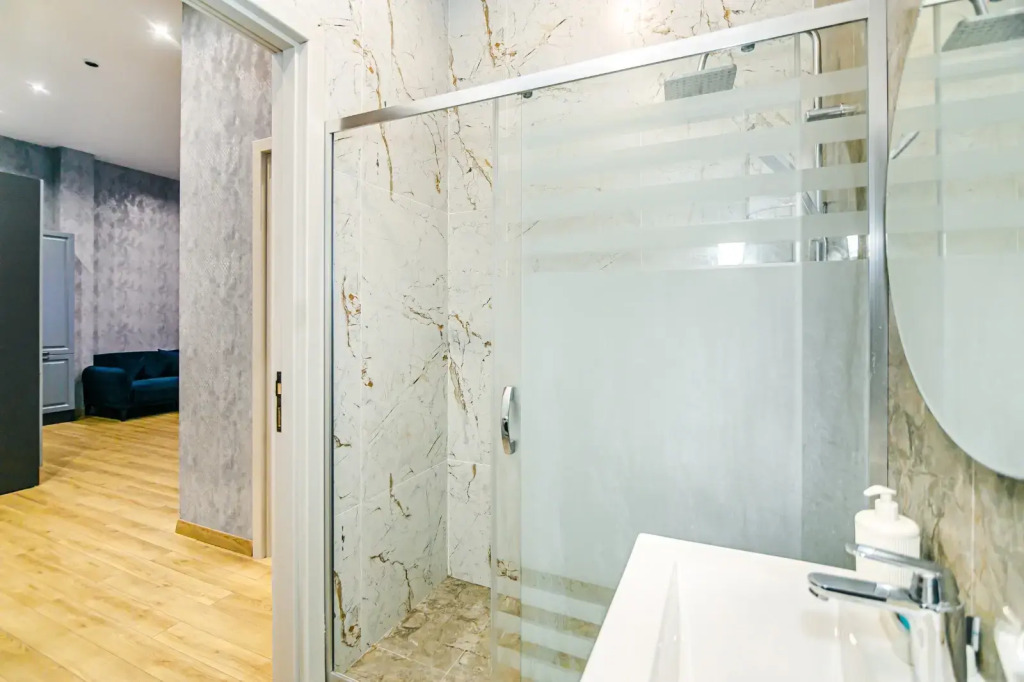 Апартаменты VİP 1 bedroom on White City