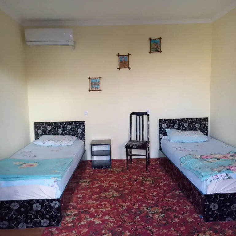 Parivash Guest House
