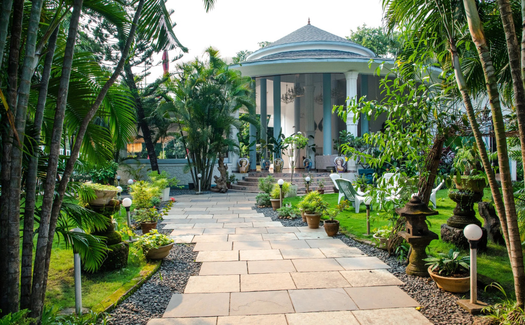Курортный отель Sashas Holiday Village