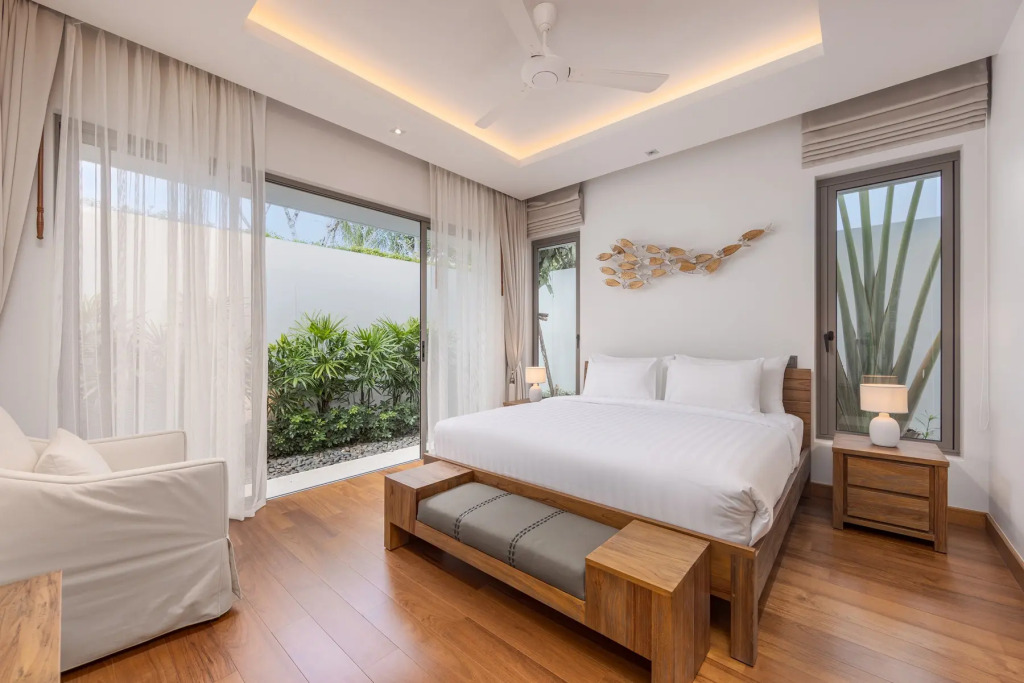 Modern 3BR Villa Kaimana with Private Pool