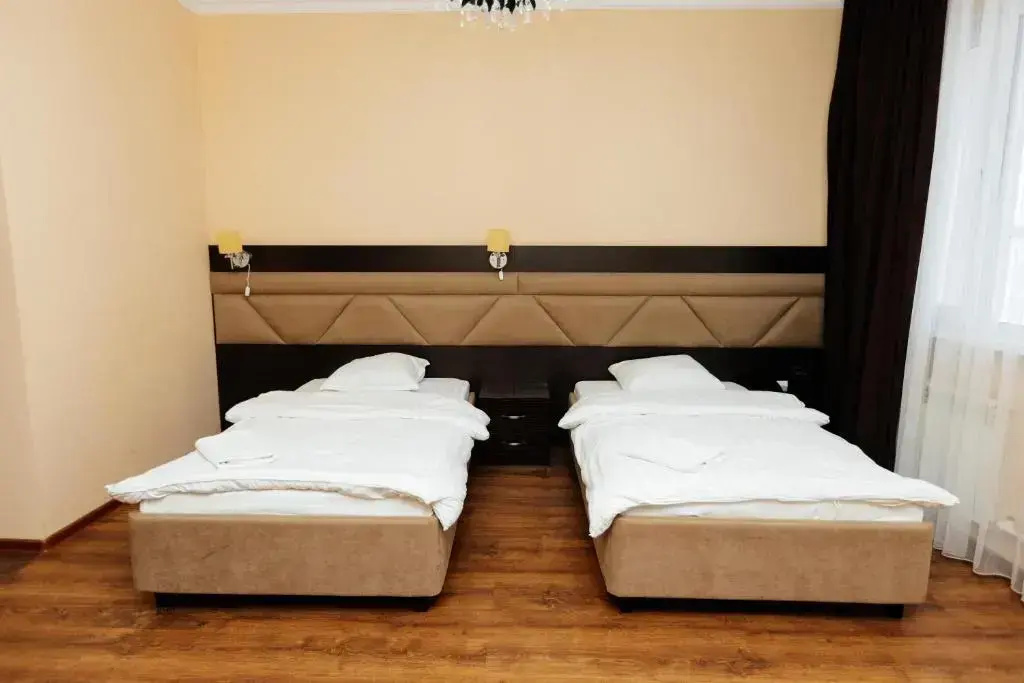 Отель Alcazar