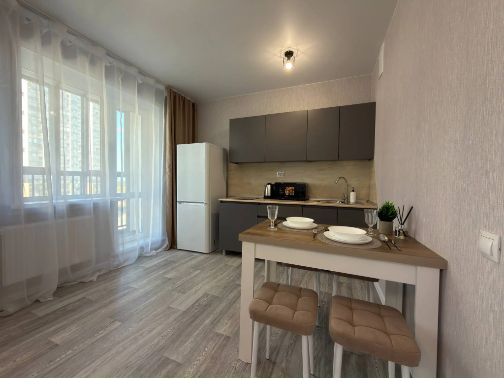 Квартира Home Hotel в ЖК Околица