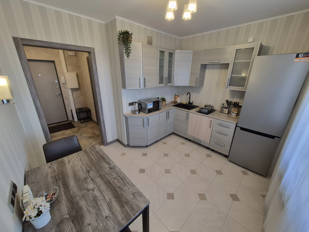Апартаменты Чайка House на Родионова 165к12