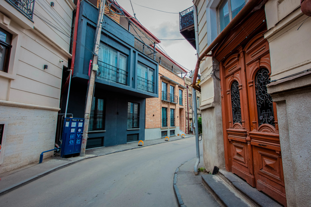 Отель Central Gate Tbilisi Boutique Hotel