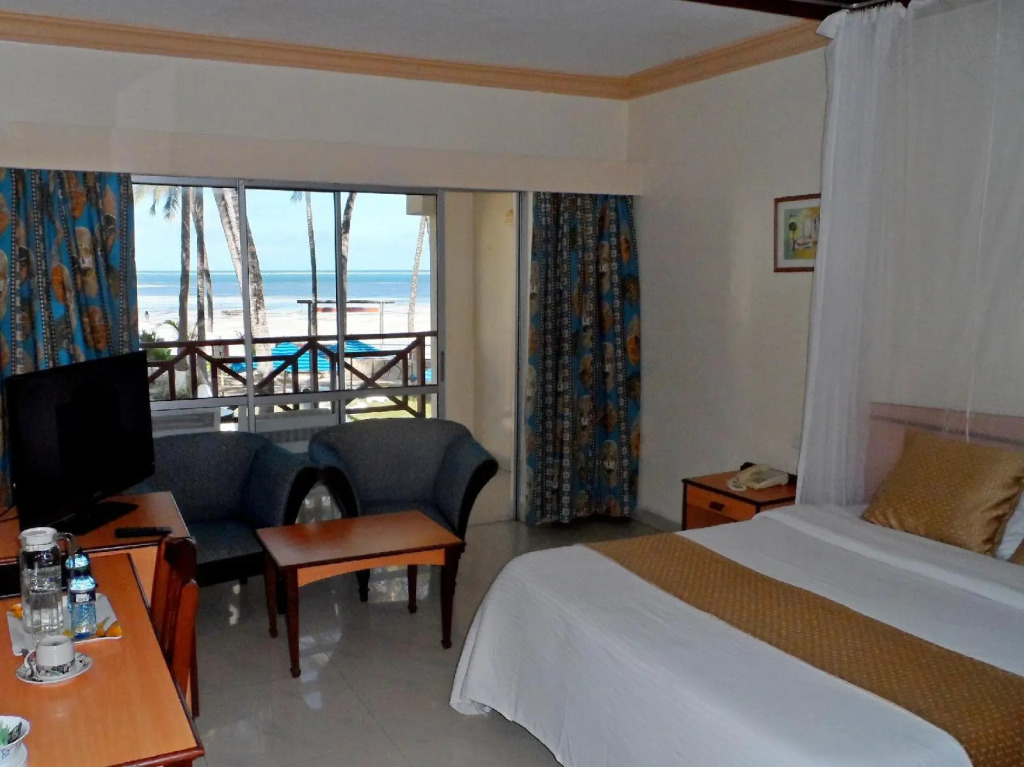 Sai Rock Beach Hotel & Spa