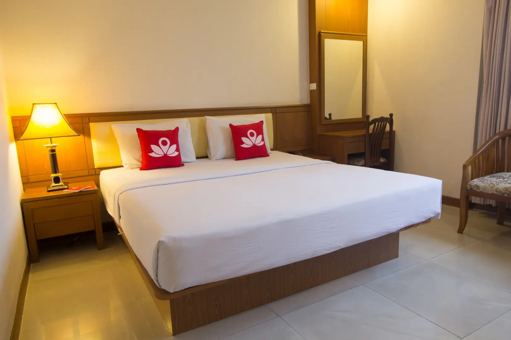 Отель ZEN Rooms Petchburi 11 Pratunam