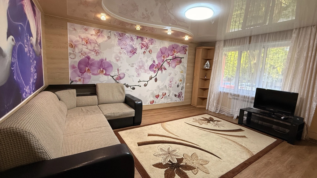Квартира Трехкомнатная на Проспекте Сююмбике