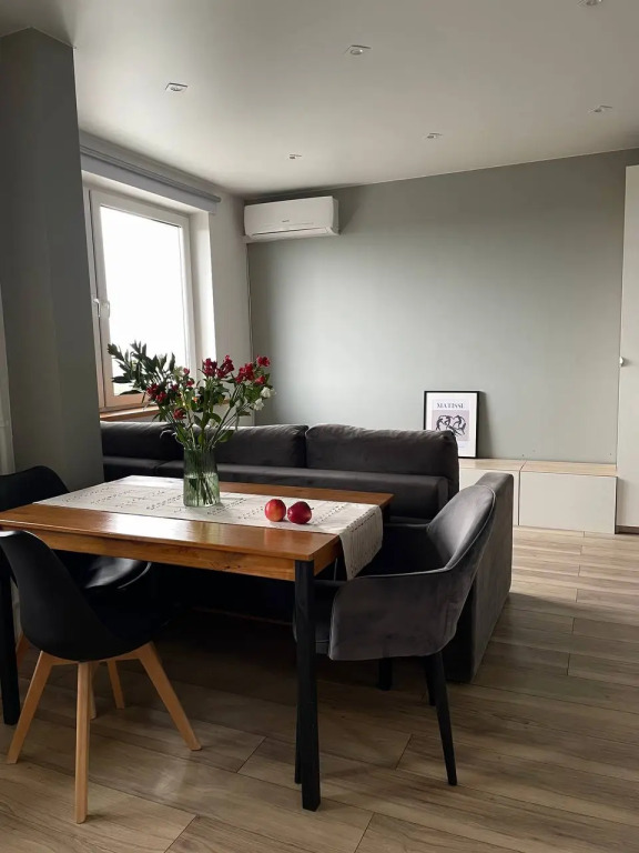 Квартира White Lodging