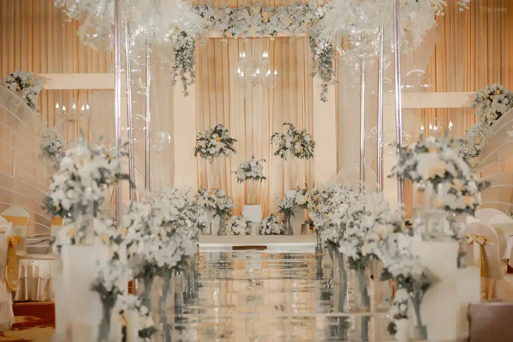 Отель Beijing Henan Plaza Hotel