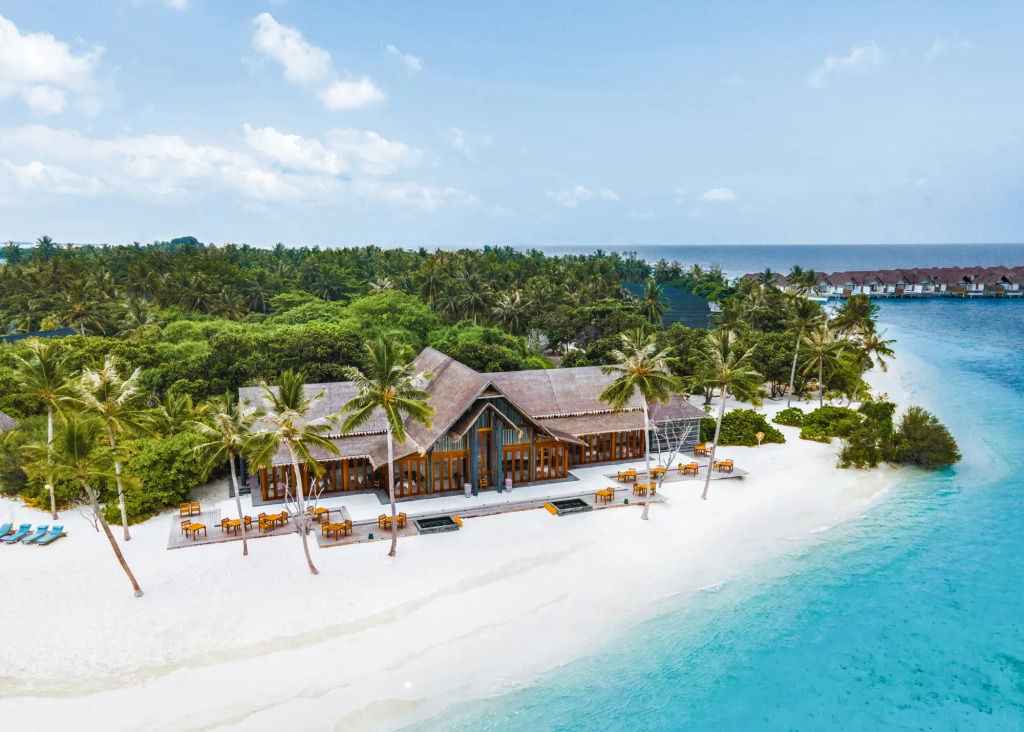 Furaveri Maldives - COMPLIMENTARY ROUND-TRIP SEAPLANE TRANSFER FOR TWO FOR A MINIMUM OF 5 NIGHTS OR MORE FOR STAYS 1ST MAY 2026 TO 23RD DECEMBER 2026