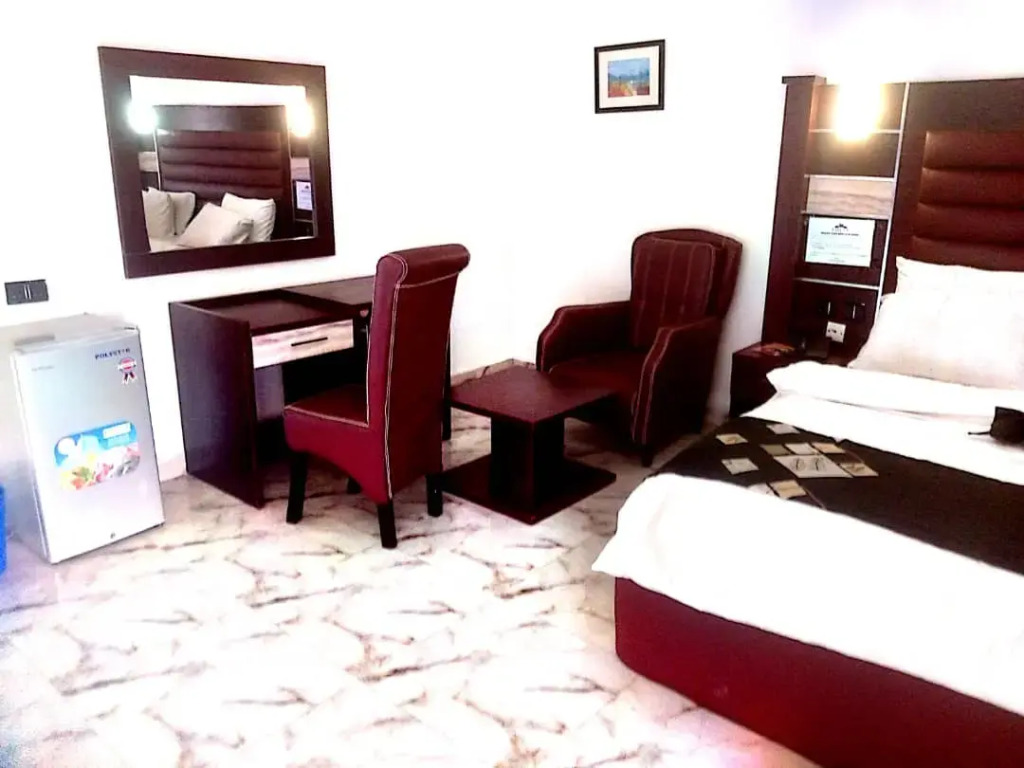 Отель Larema International Hotels & Suites Asaba