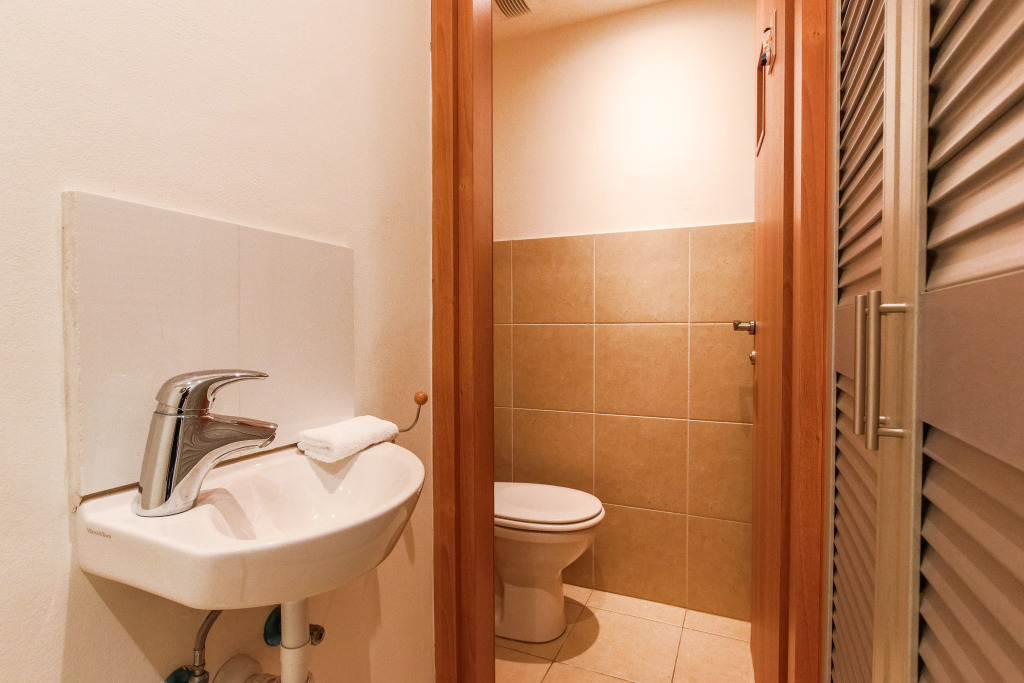 Апартаменты Cosy 1BR near Beach by FeelHome