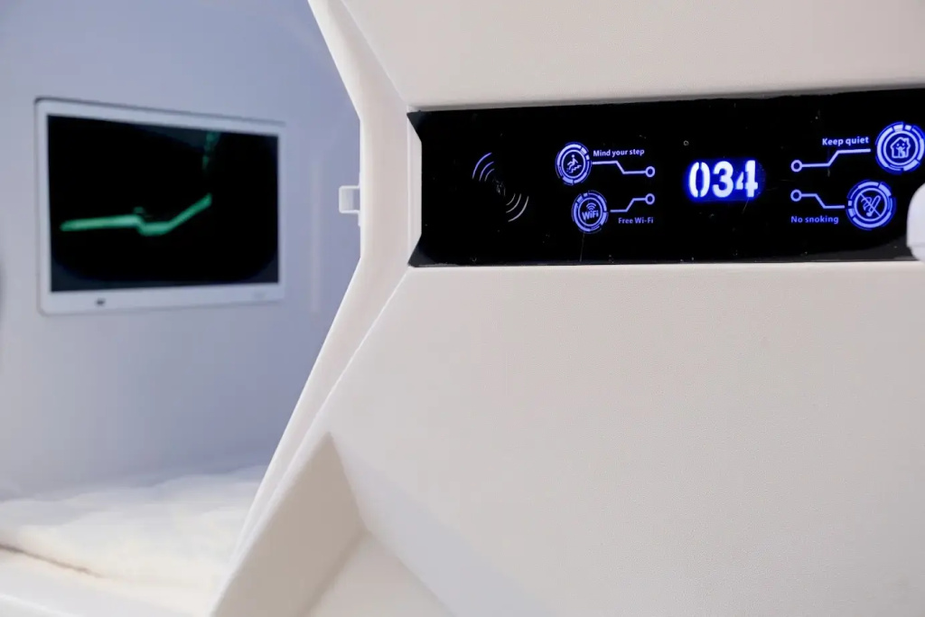 Capsule Hotel Happy lounge