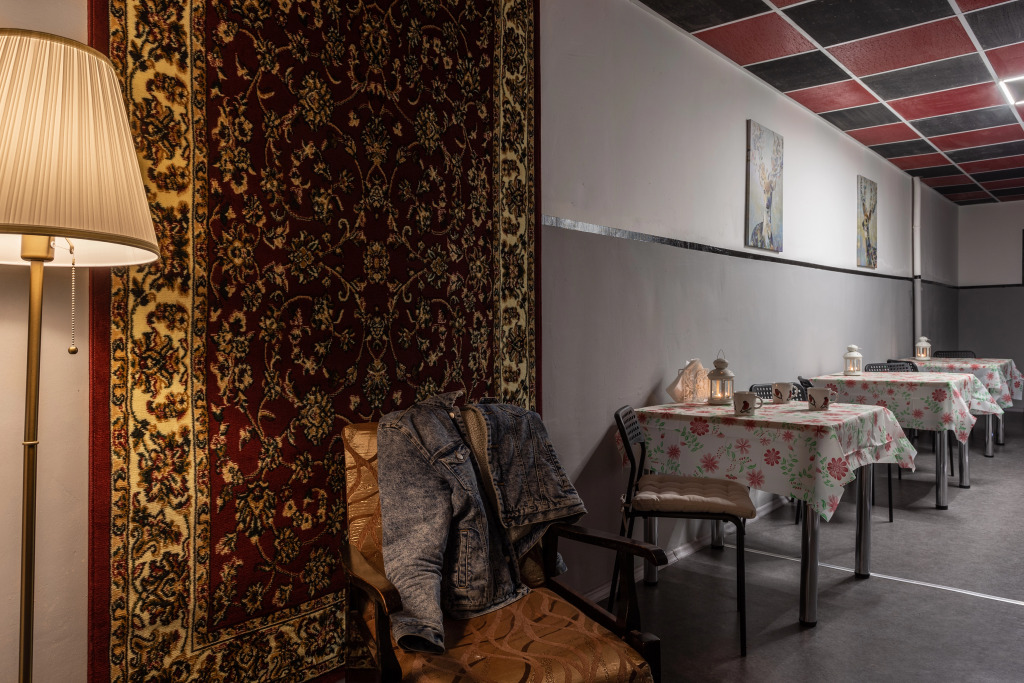 28 Hostel