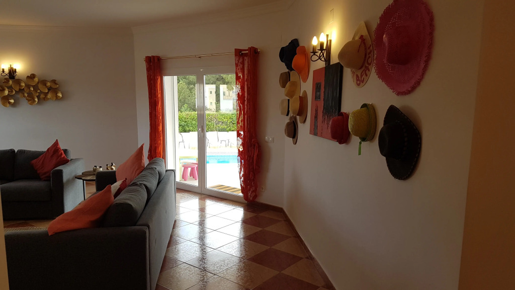 Sunset Villa by Laranjal Rentals