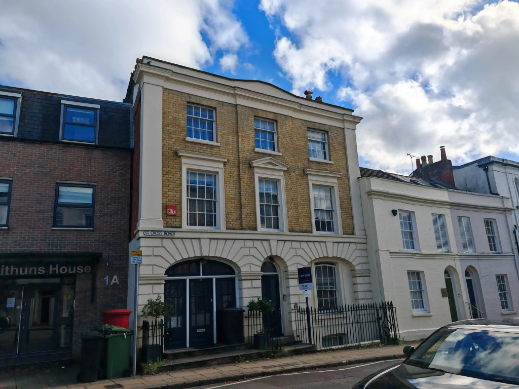 Апартаменты Historic Winchester Apartment