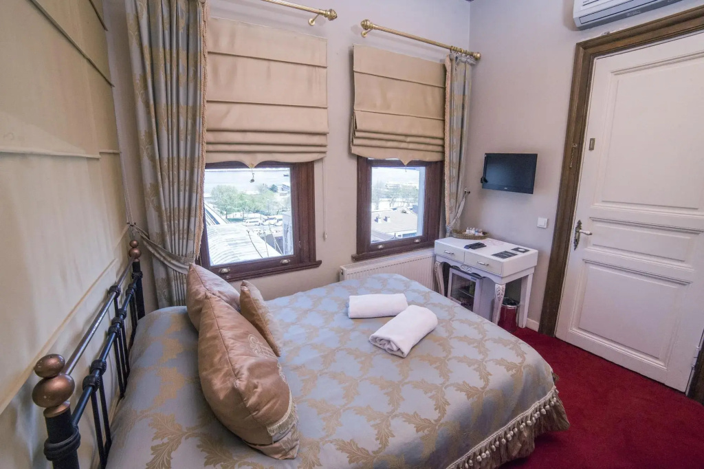 Отель HHK Hotel