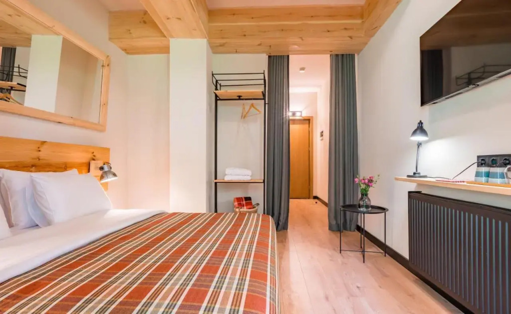 Hotel 1740 hotel