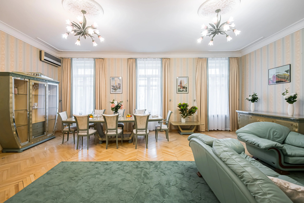 Квартира GM Apartments Просторная Трехкомнатная на Арбате