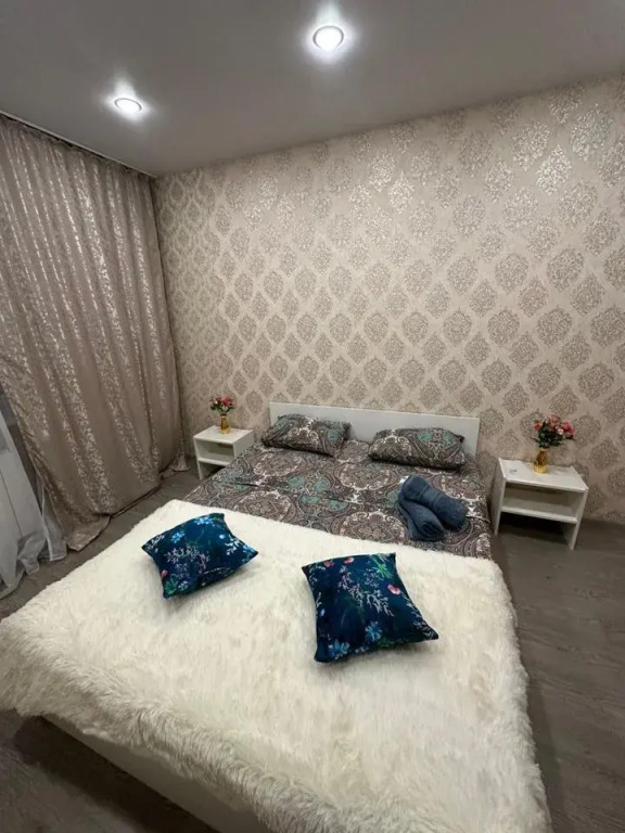 Квартира светлая двухкомнатная на Курыжова 18к1
