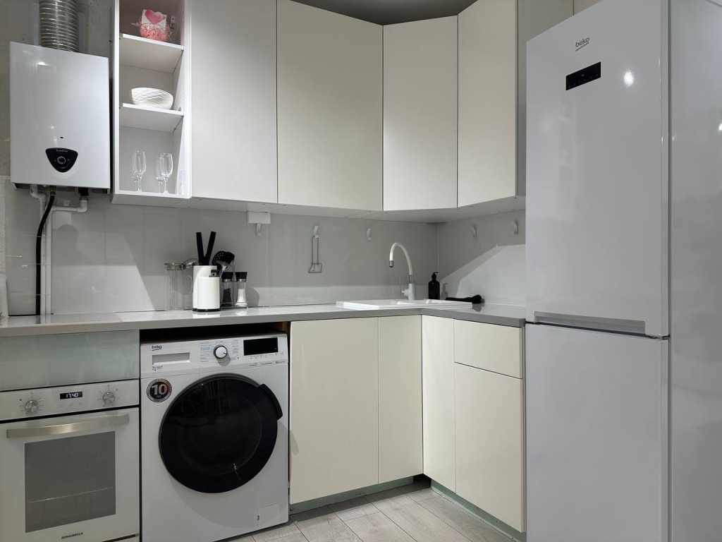 Квартира White 10