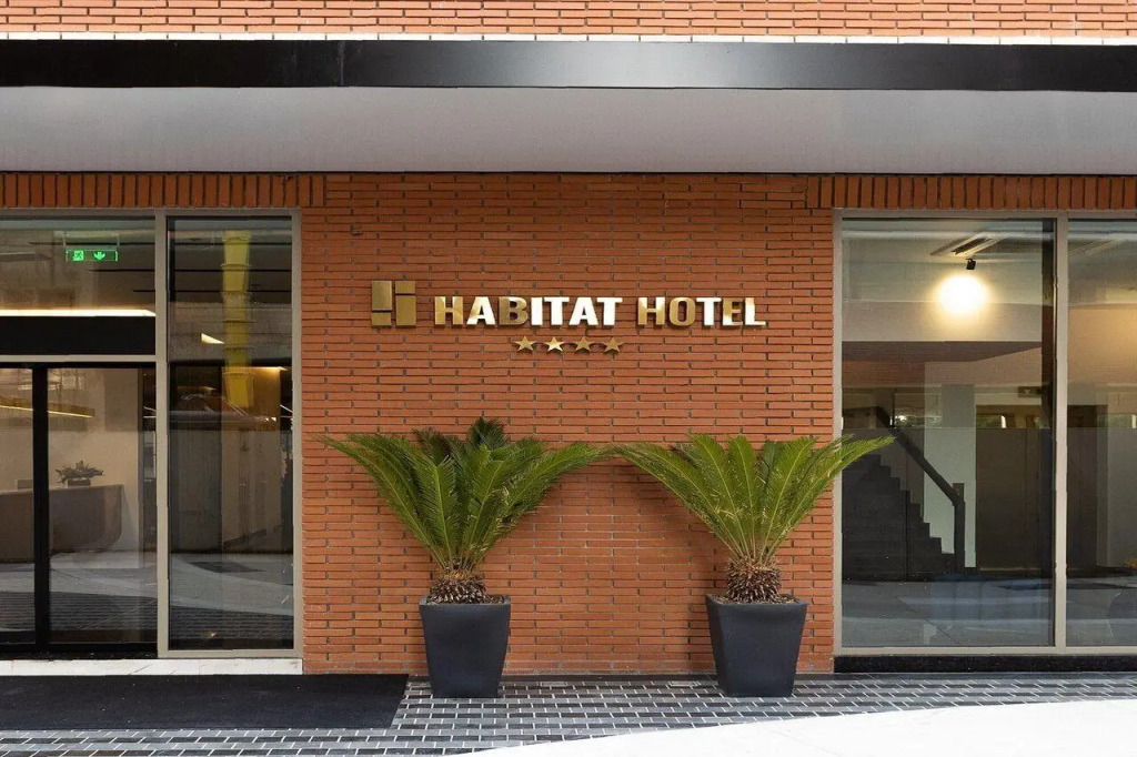 Отель Habitat