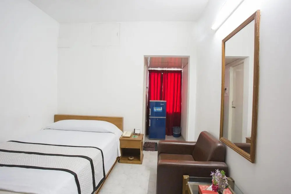 Отель Sel Nibash Hotel & Serviced Apartments