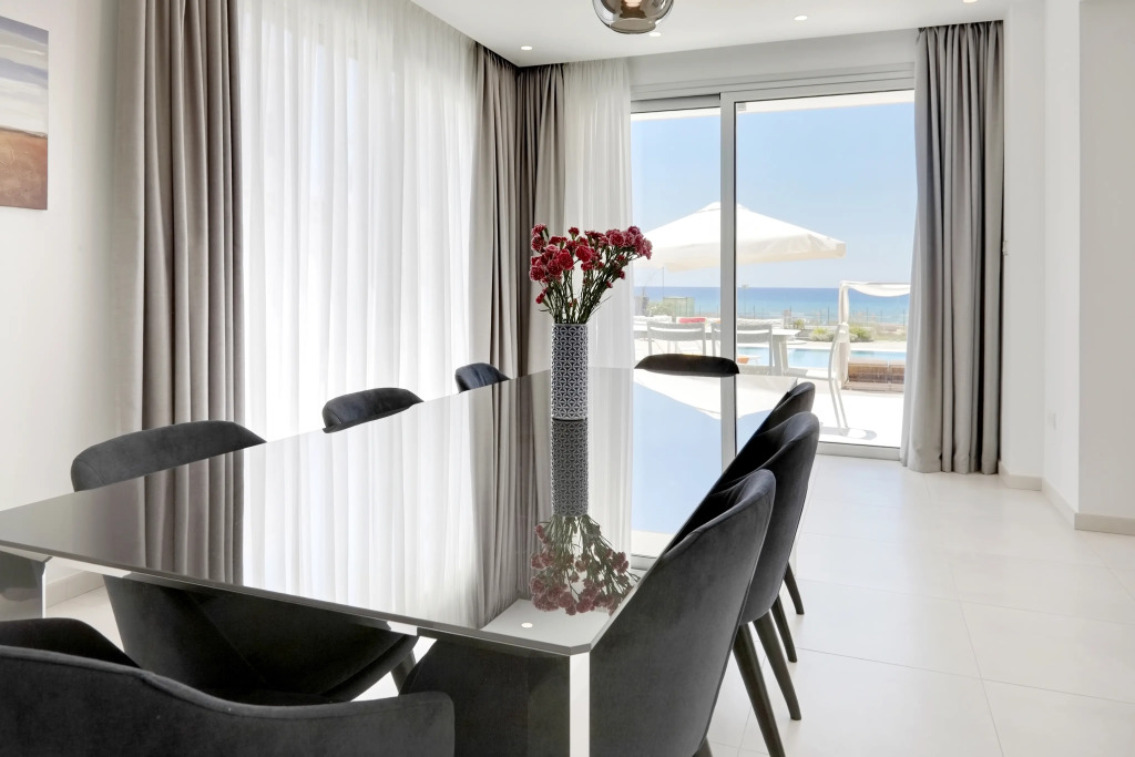 Вилла Royal Luxury Home |  4 Bedrooms