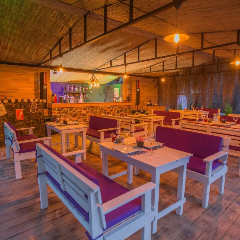 Бунгало The Hill Glamping