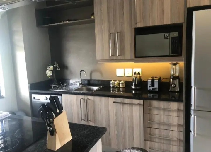 Апартаменты Penthouse Suite  Exquisite One Bedroom Apartment