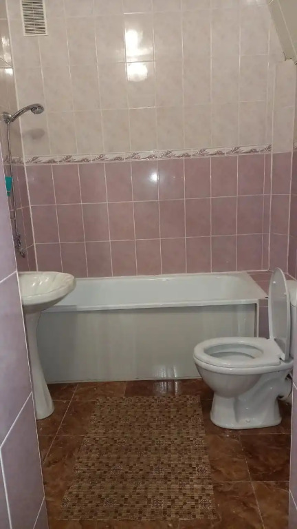 Отель Адель