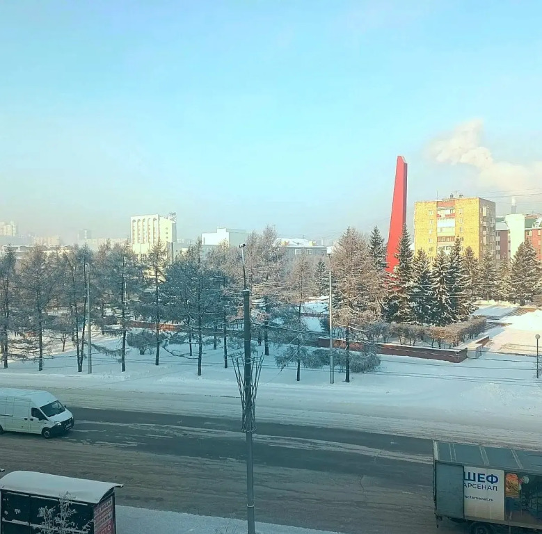 Квартира Трехкомнатная у Жд Вокзала Красная Площадь 3а