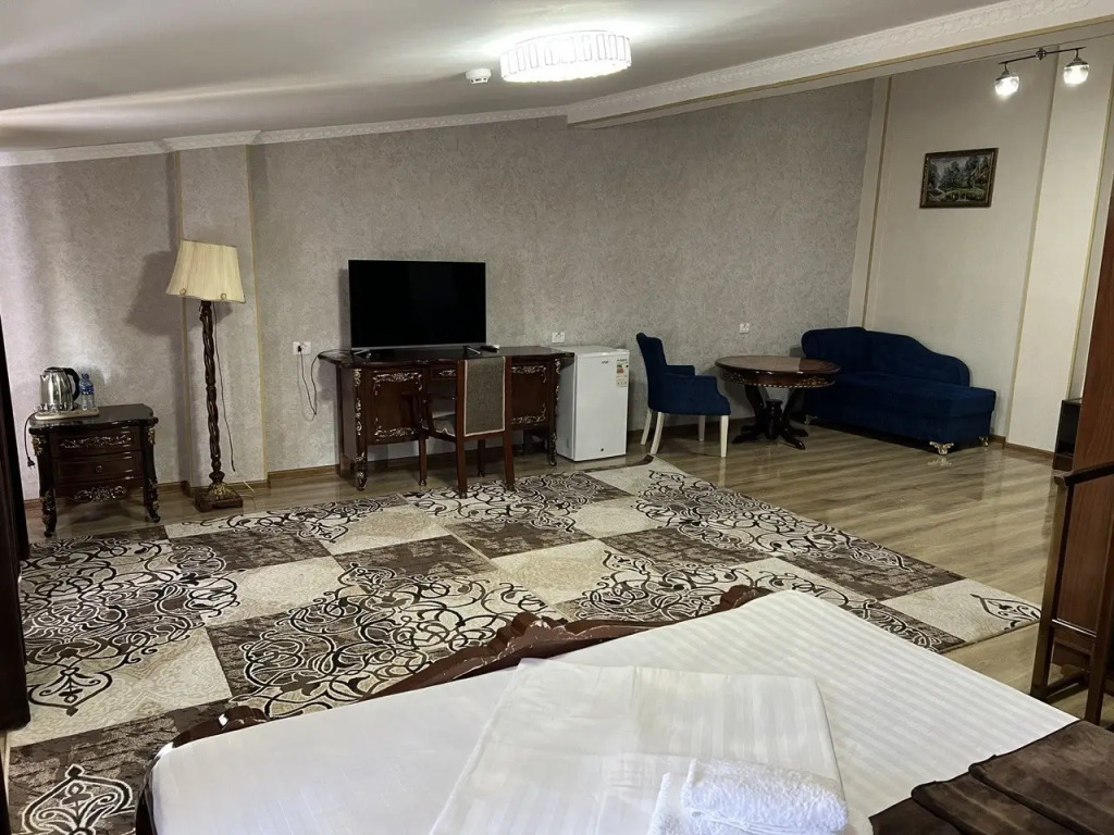 Отель Garden City