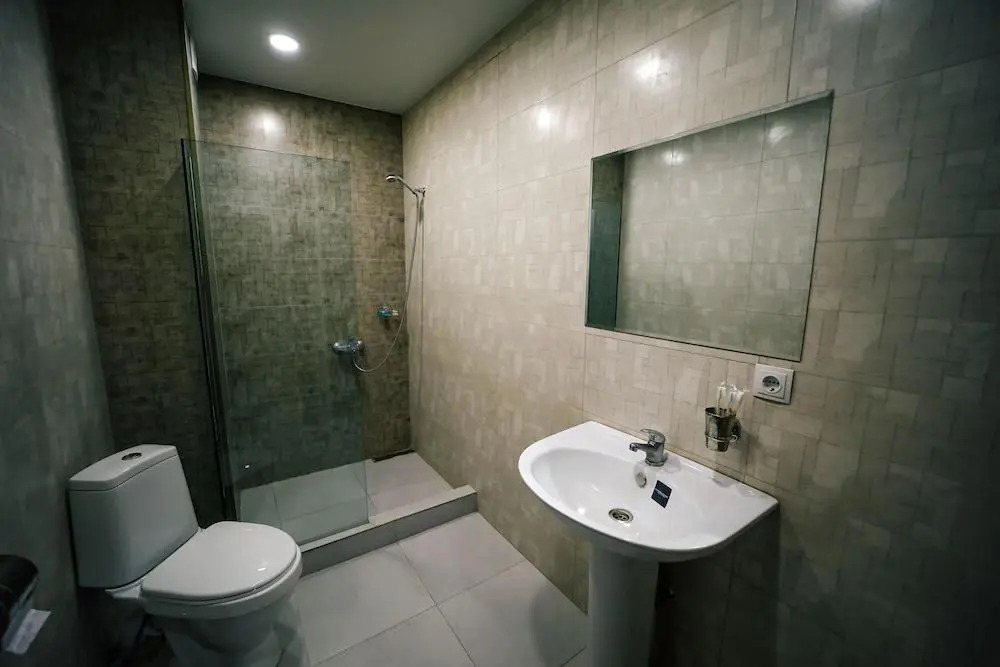 hotel Qumli