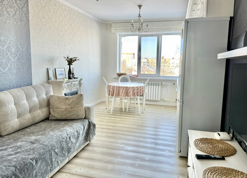 Квартира Трёхкомнатная Рента 65 на Ленина 327Б
