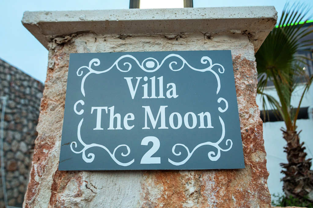 Вилла Villa The Moon