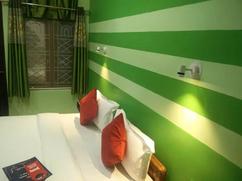 Mishra Hotel