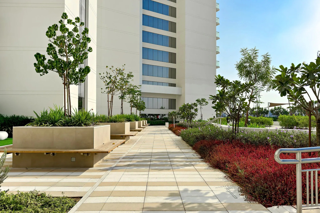 Апартаменты Golf Gate Damac Hills
