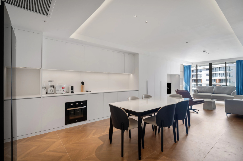 Апартаменты Kora Resort Stylish Beachfront 3-Bedroom 351