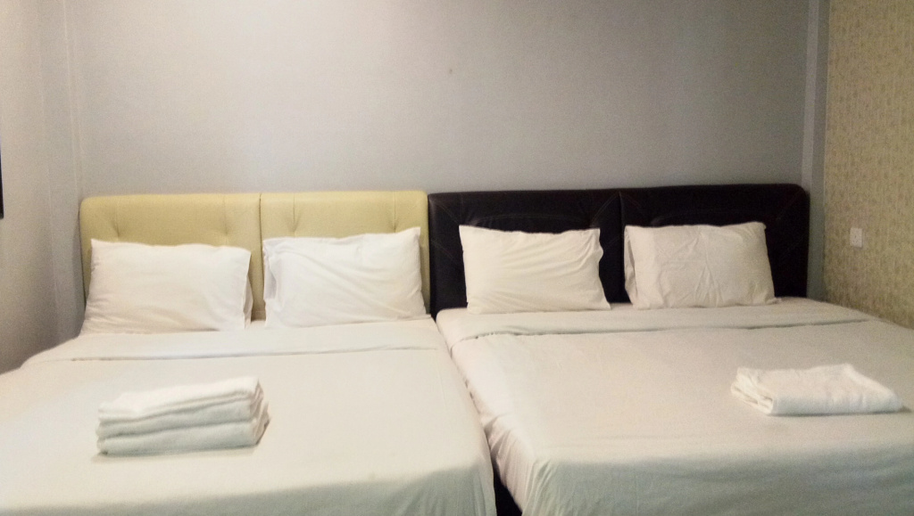 DLima Beach Inn