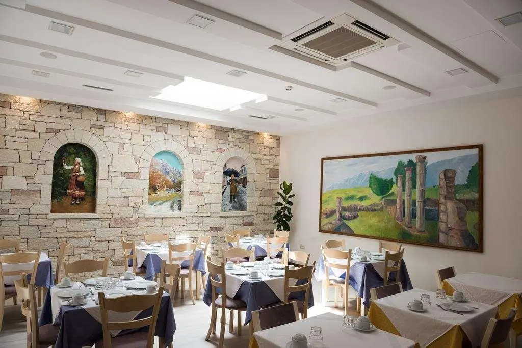 Hotel Argjiro