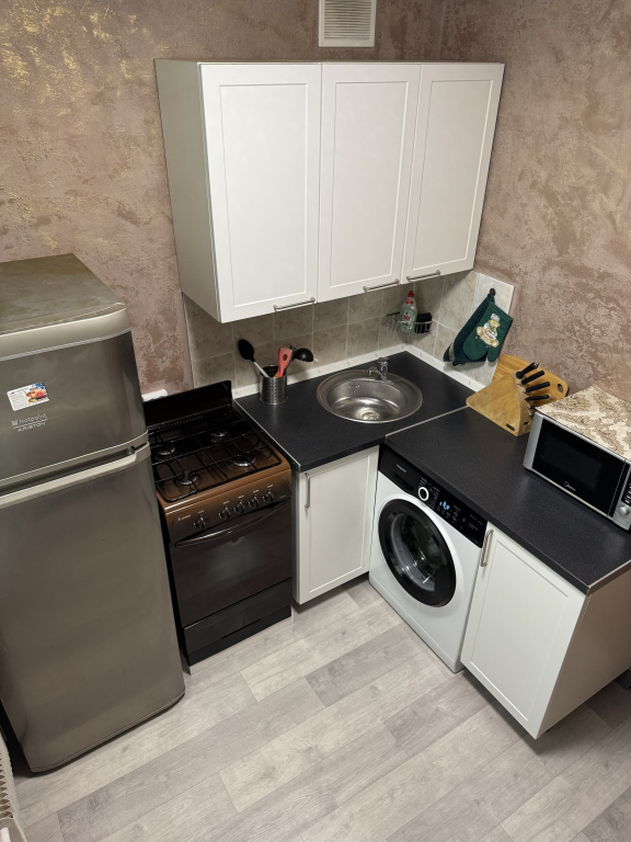 Na Ulitse Veshnyakovskaya, 3 Flat