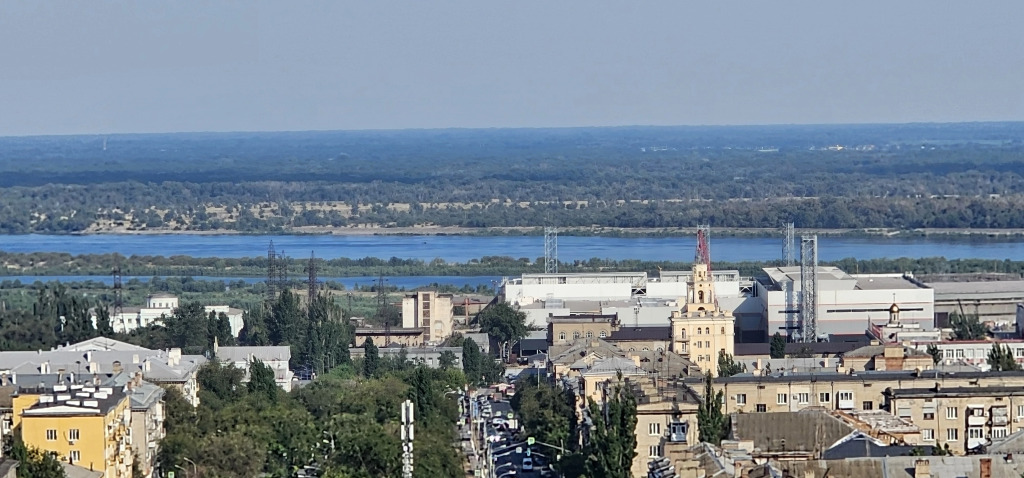 Квартира евродвушка с панорамным видом на Волгу и Мамаев Курган