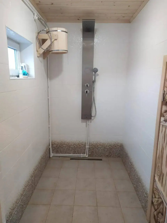 Derevyanny Dom S Russkoy Baney Private House