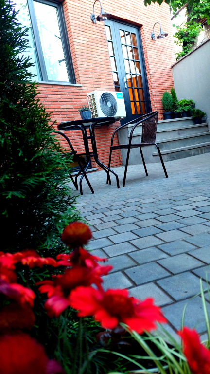 Falcon Boutique Hotel