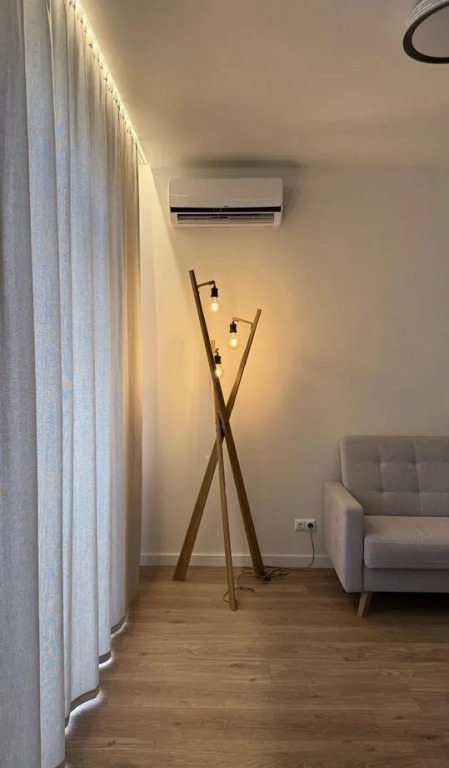 Квартира Атмoсферная Cталинка 50 М² С Видом На Oпеpный Теaтр