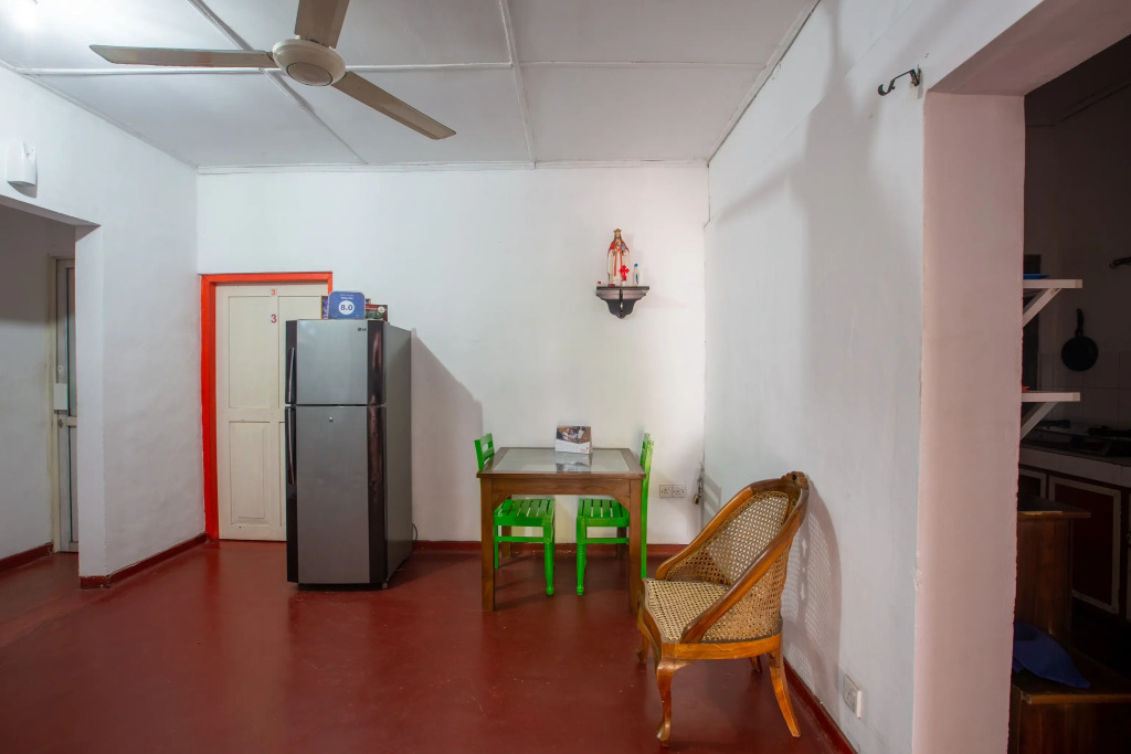 Отель Yoho White Villa