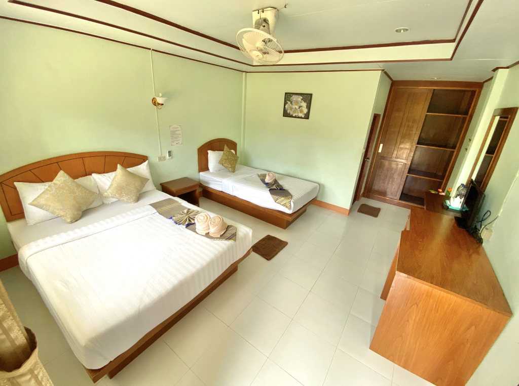 Lanta Emerald Bungalow
