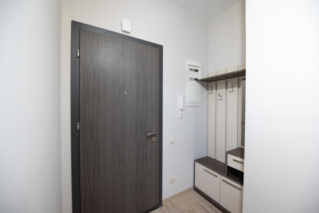 Apartments in a Well-Maintained Complex with a Dishwasher