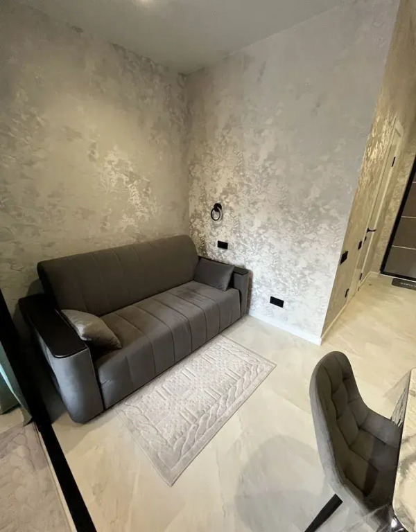 Квартира на улице Искры 88к10